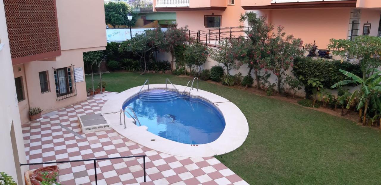 Beautiful Apartment In Third Line Beach Boliches Fuengirola Kültér fotó