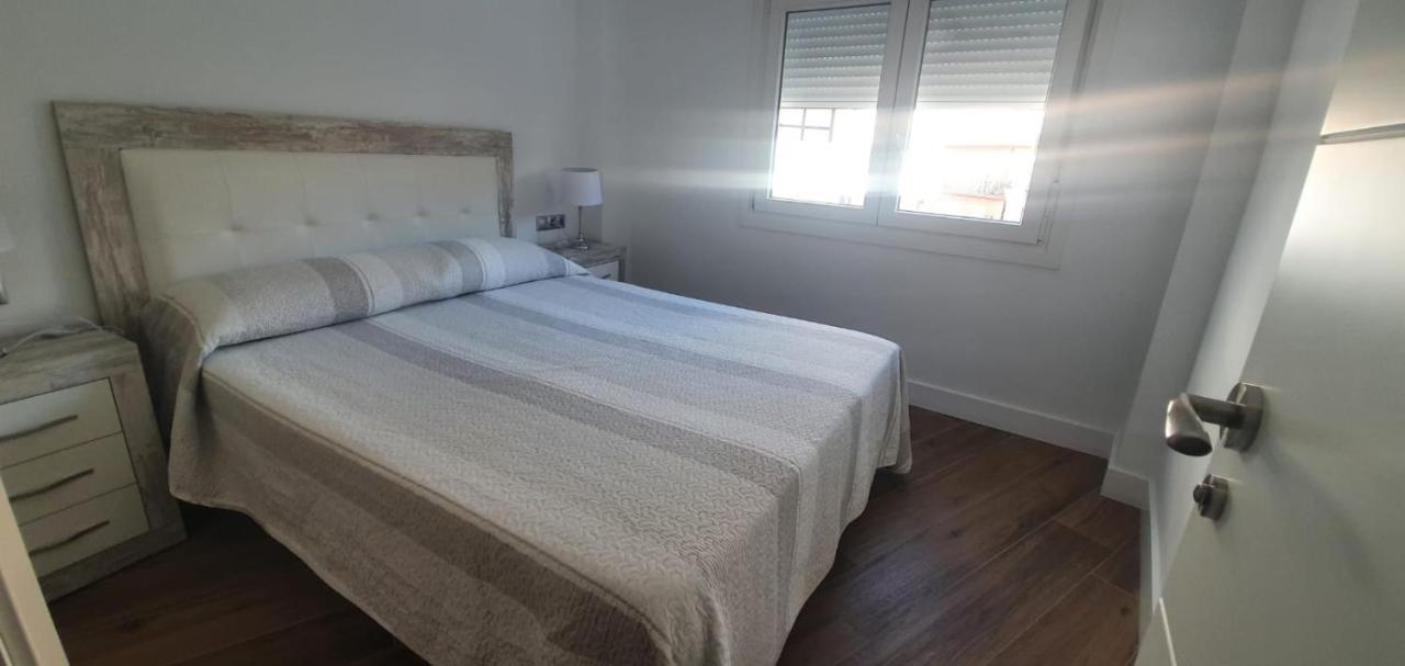 Beautiful Apartment In Third Line Beach Boliches Fuengirola Kültér fotó