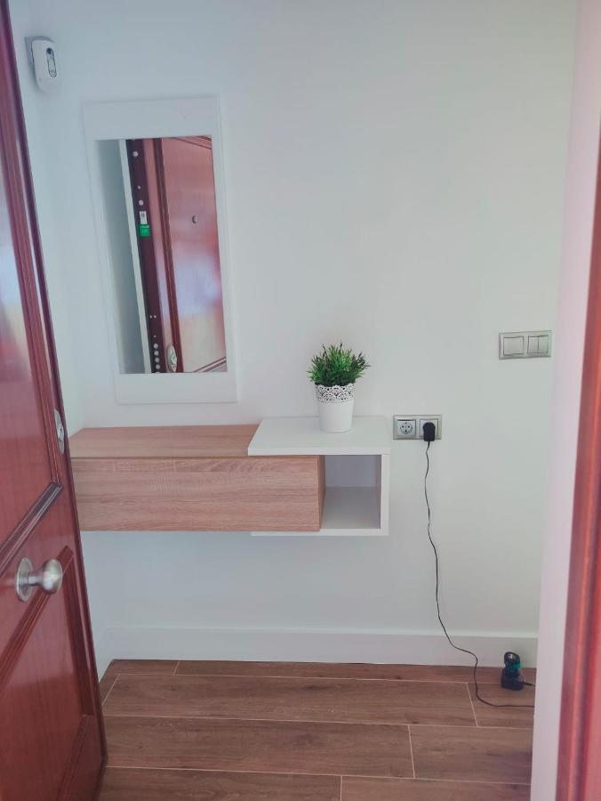 Beautiful Apartment In Third Line Beach Boliches Fuengirola Kültér fotó